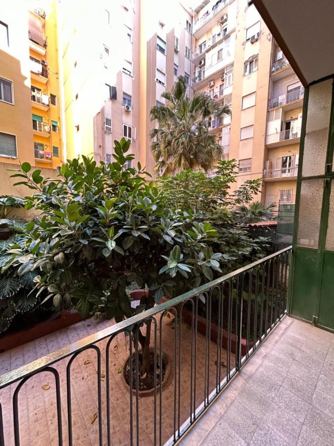 Vomero Suite And Deluxe Room B&B Napoli Nápoles Exterior foto