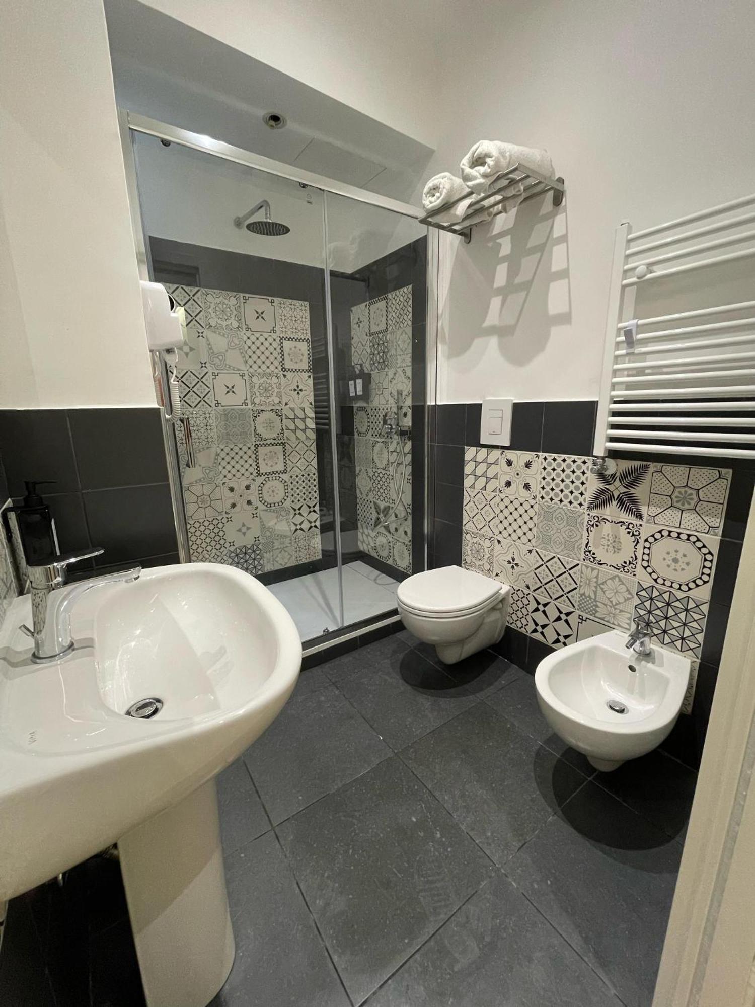 Vomero Suite And Deluxe Room B&B Napoli Nápoles Exterior foto