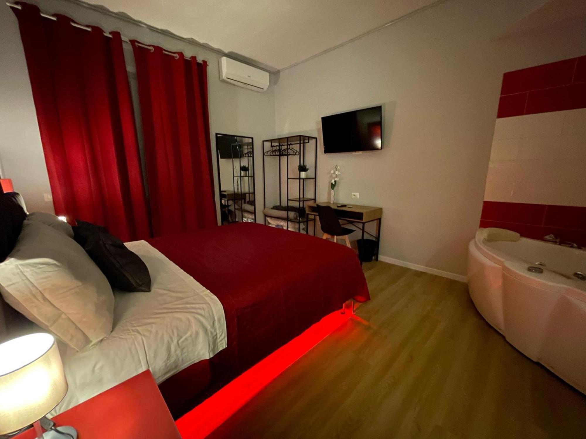 Vomero Suite And Deluxe Room B&B Napoli Nápoles Exterior foto